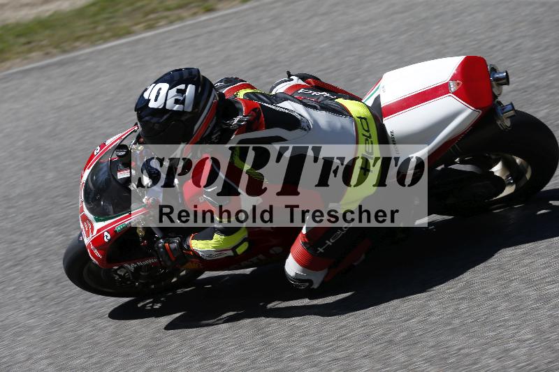 /15 22.05.2026  Plüss Moto Sport  Discover the Bike ADR /Gruppe rot - Race 3/916
